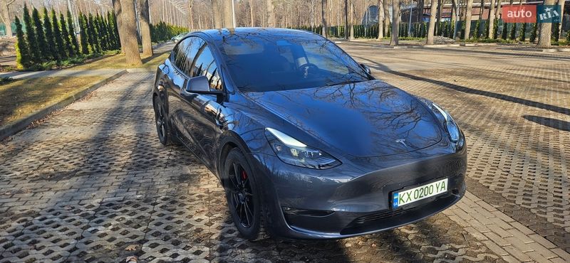 Внедорожник / Кроссовер Tesla Model Y 2023 в Харькове