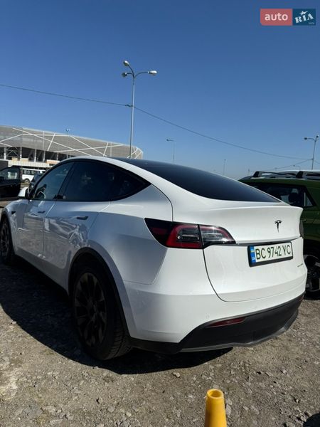 Внедорожник / Кроссовер Tesla Model Y 2021 в Львове