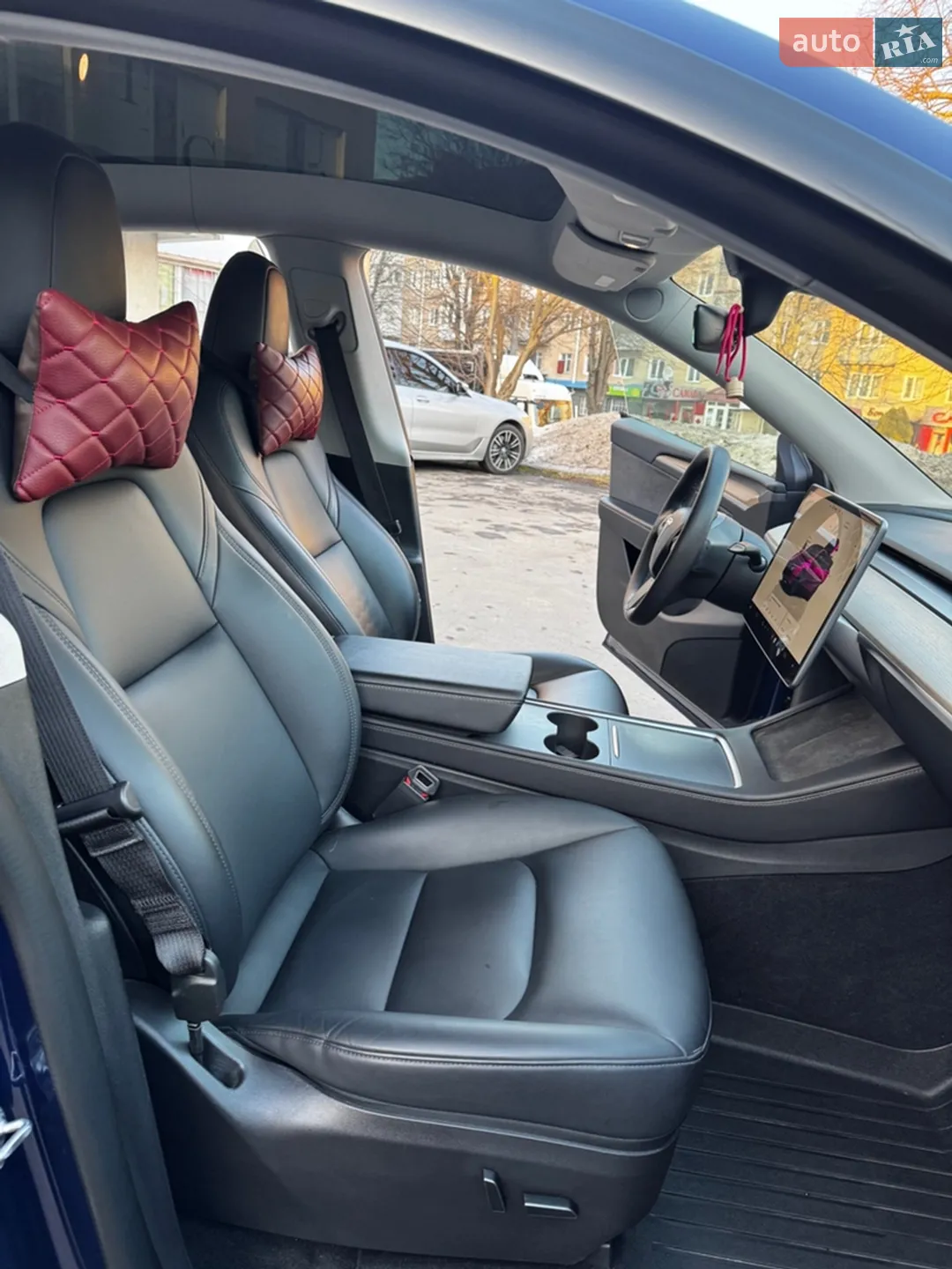 2022 Tesla Model Y - мініатюра 4