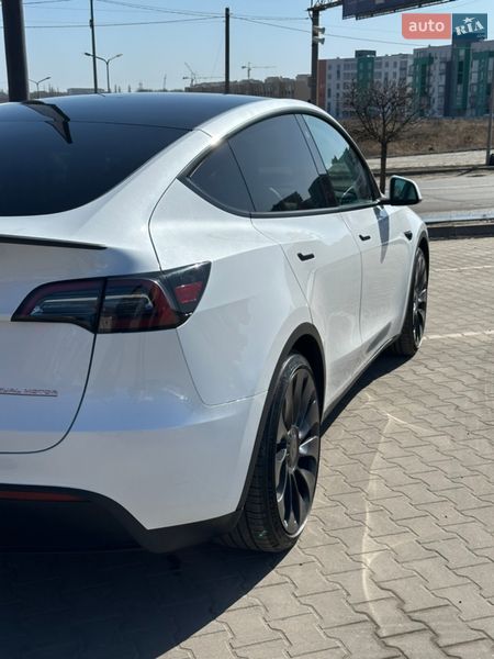 Внедорожник / Кроссовер Tesla Model Y 2023 в Софиевской Борщаговке фото 2 Внедорожник / Кроссовер Tesla Model Y 2023 в Софиевской Борщаговке