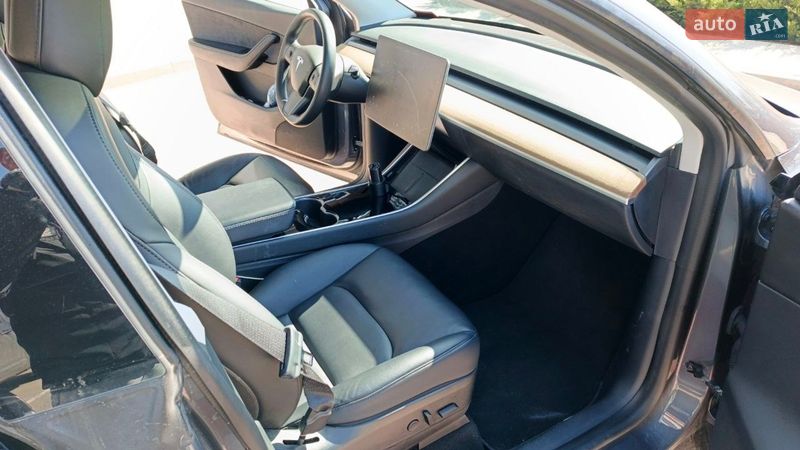 Внедорожник / Кроссовер Tesla Model Y 2020 в Киеве фото 10 Внедорожник / Кроссовер Tesla Model Y 2020 в Киеве