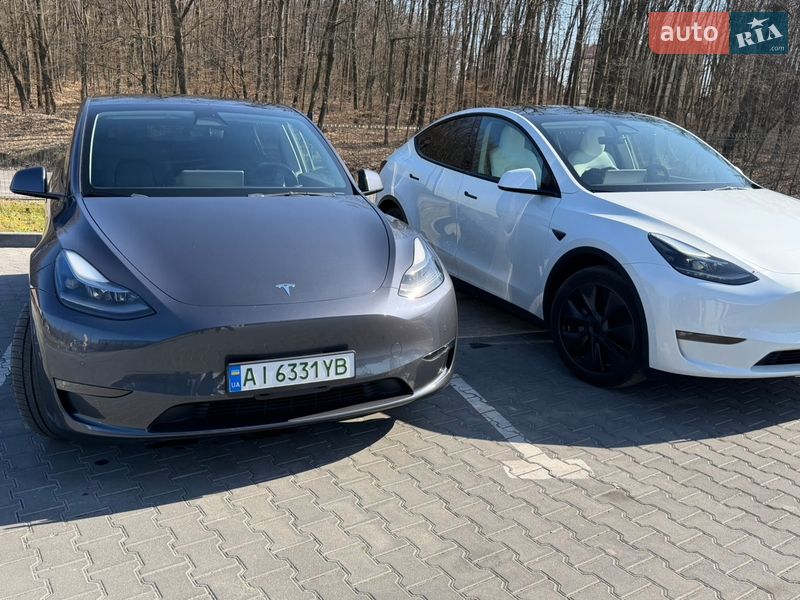 Tesla Model Y 2022
