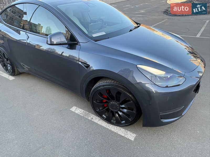 Позашляховик / Кросовер Tesla Model Y 2022 в Києві фото 6 Позашляховик / Кросовер Tesla Model Y 2022 в Києві