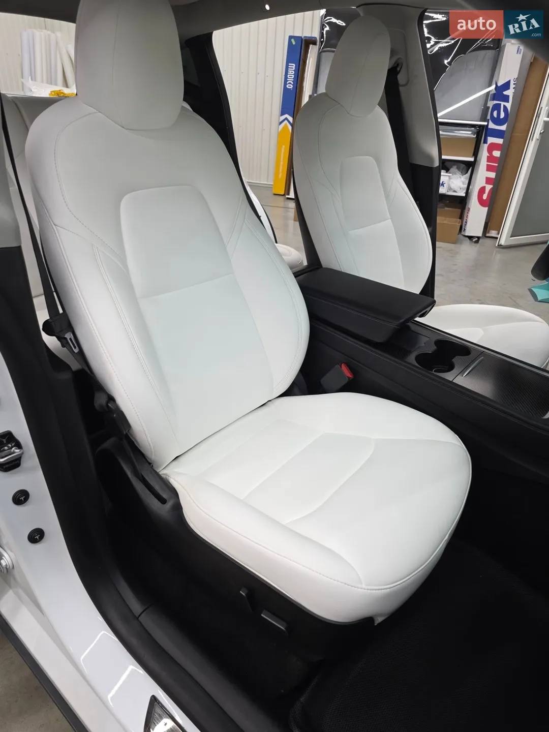 2021 Tesla Model Y - мініатюра 13