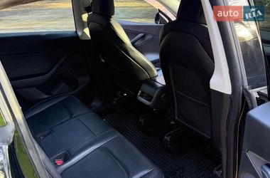 Внедорожник / Кроссовер Tesla Model Y 2020 в Львове
