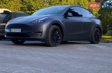 Внедорожник / Кроссовер Tesla Model Y 2023 в Дрогобыче
