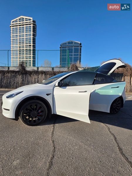 Внедорожник / Кроссовер Tesla Model Y 2023 в Днепре