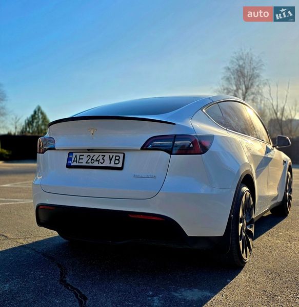 Внедорожник / Кроссовер Tesla Model Y 2023 в Днепре