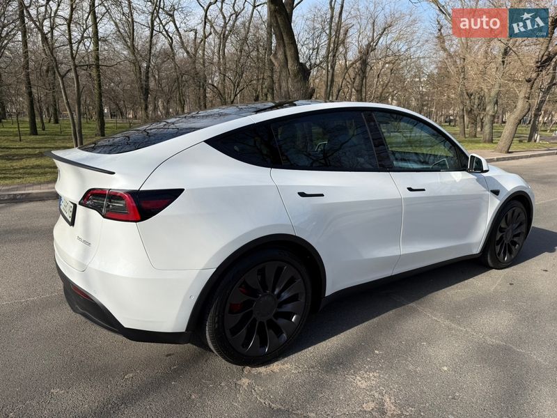 Позашляховик / Кросовер Tesla Model Y 2021 в Одесі фото 4 Позашляховик / Кросовер Tesla Model Y 2021 в Одесі