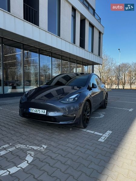 Внедорожник / Кроссовер Tesla Model Y 2023 в Хмельницком