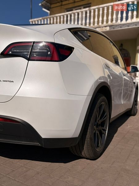 Внедорожник / Кроссовер Tesla Model Y 2024 в Фастове фото 2 Внедорожник / Кроссовер Tesla Model Y 2024 в Фастове