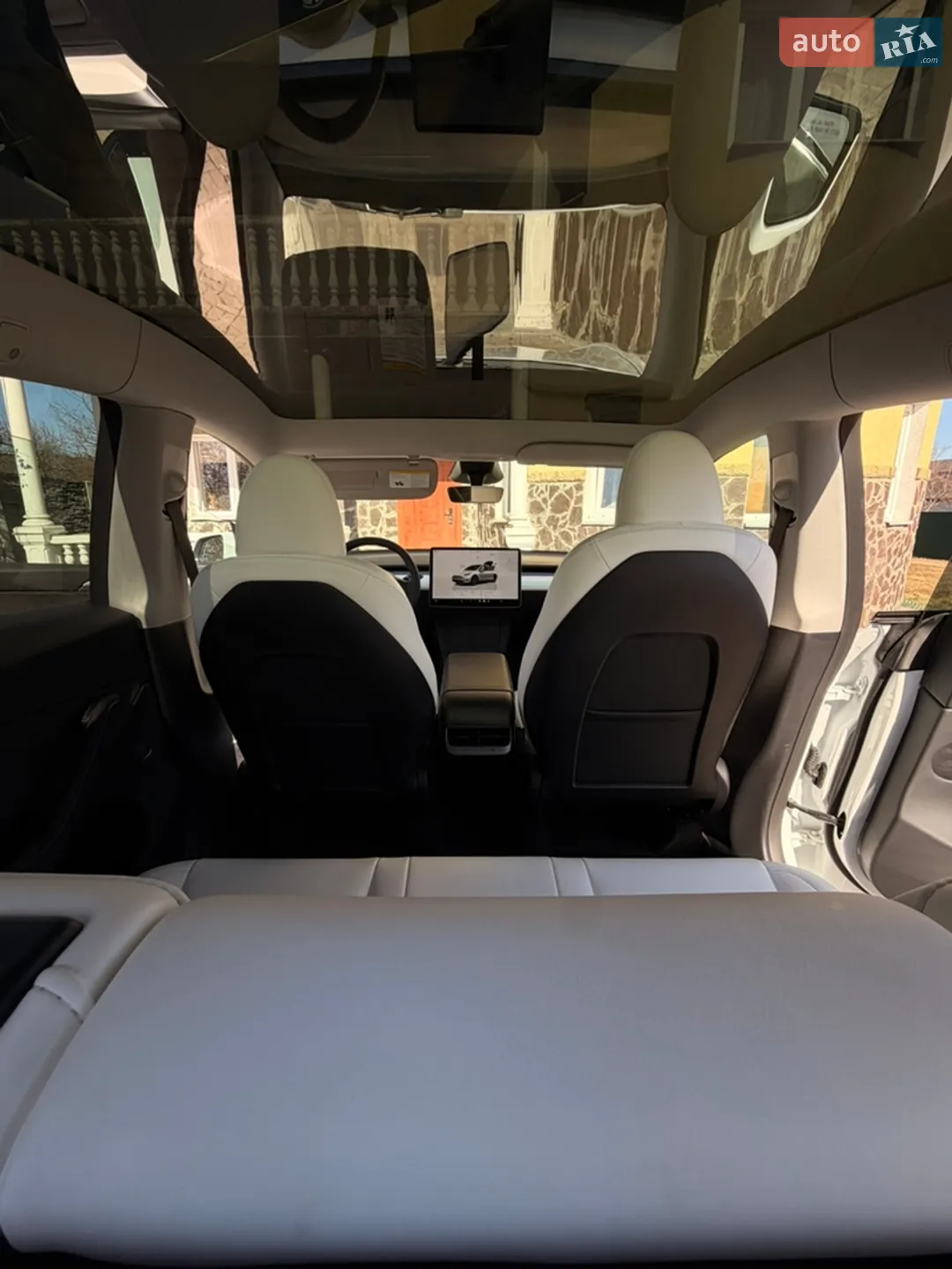 2024 Tesla Model Y - мініатюра 43