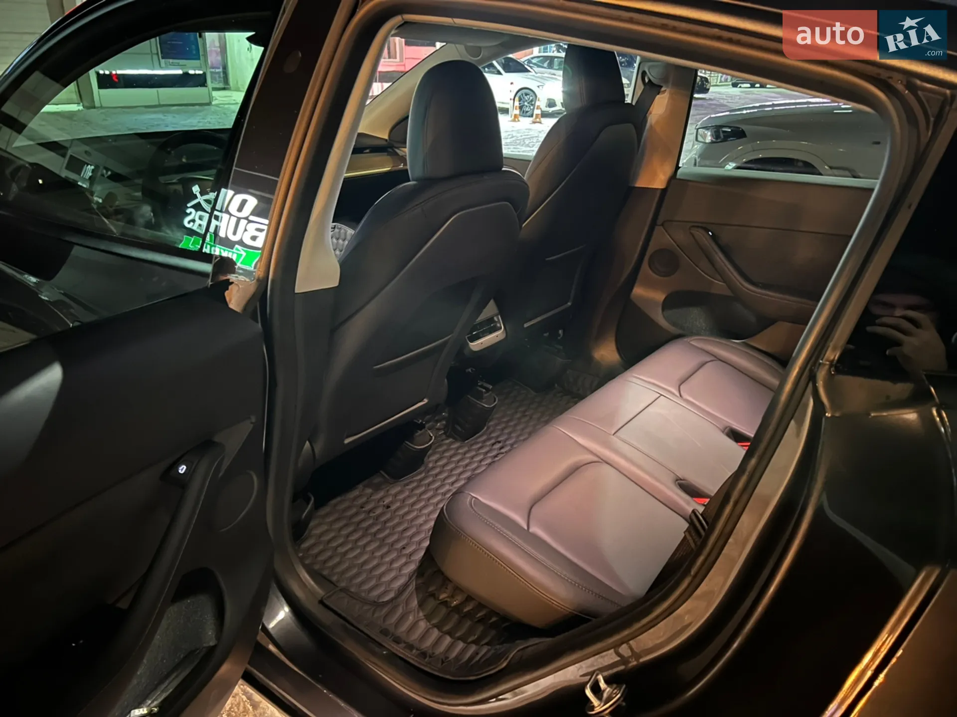2024 Tesla Model Y - мініатюра 31