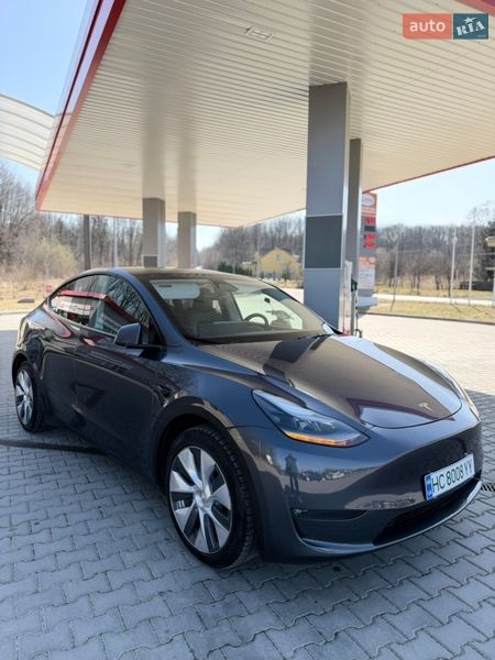 Внедорожник / Кроссовер Tesla Model Y 2023 в Дрогобыче