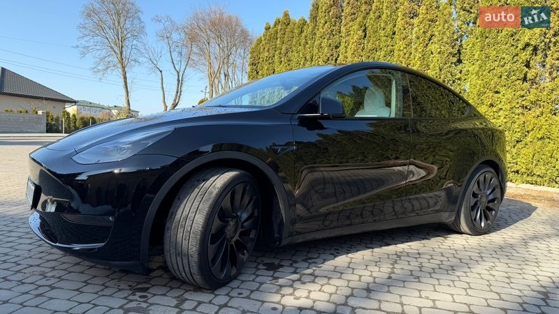 Позашляховик / Кросовер Tesla Model Y 2024 в Тернополі