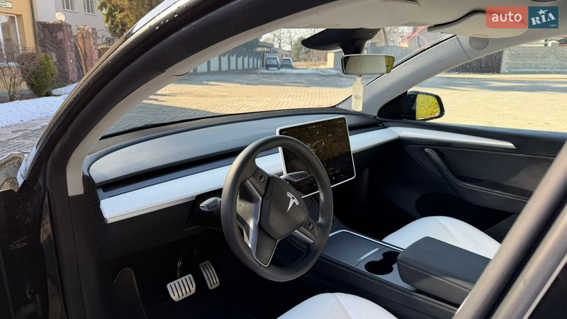 Позашляховик / Кросовер Tesla Model Y 2024 в Тернополі
