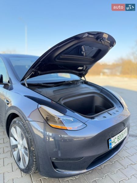 Внедорожник / Кроссовер Tesla Model Y 2023 в Дрогобыче