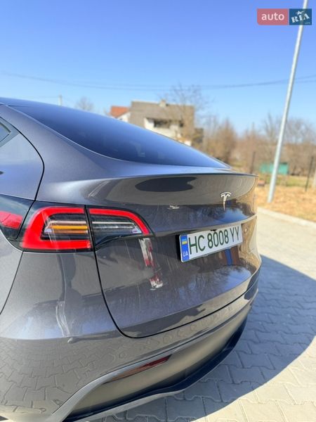 Внедорожник / Кроссовер Tesla Model Y 2023 в Дрогобыче