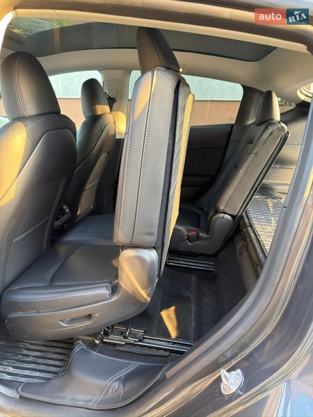 Внедорожник / Кроссовер Tesla Model Y 2023 в Дрогобыче