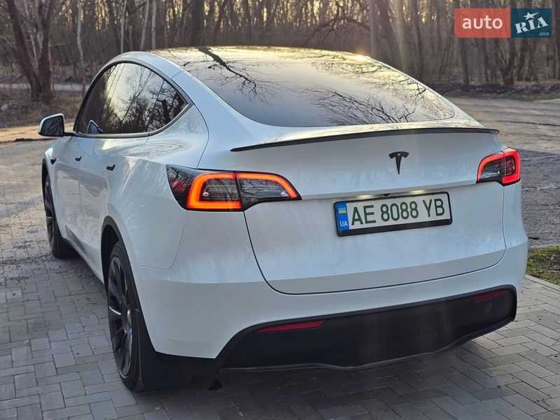 Внедорожник / Кроссовер Tesla Model Y 2023 в Днепре