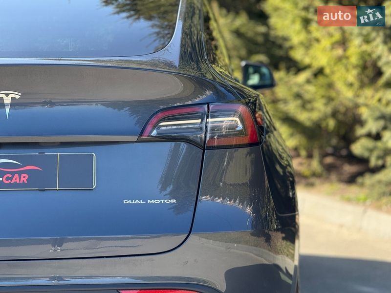 Внедорожник / Кроссовер Tesla Model Y 2023 в Тернополе