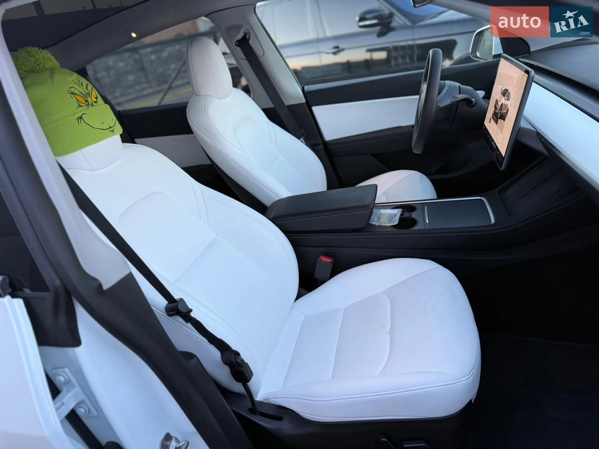 2022 Tesla Model Y - мініатюра 18