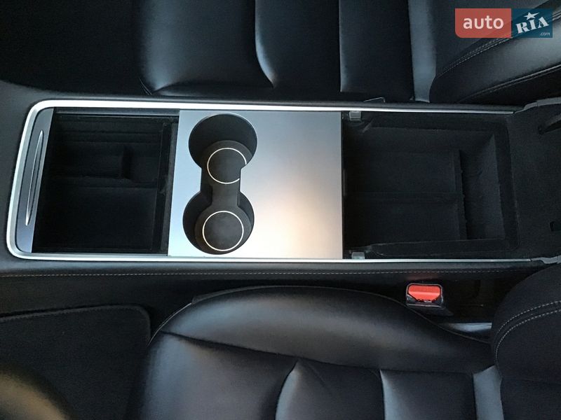 Внедорожник / Кроссовер Tesla Model Y 2022 в Чернигове