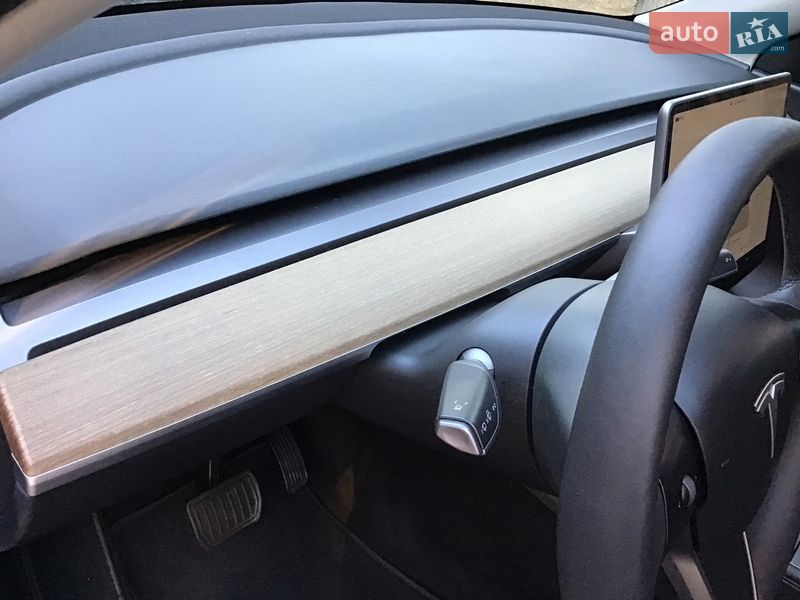 Внедорожник / Кроссовер Tesla Model Y 2022 в Чернигове