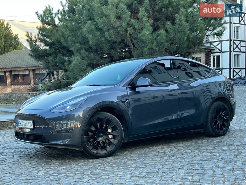 Внедорожник / Кроссовер Tesla Model Y 2023 в Ровно