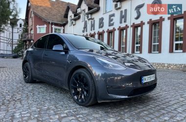 Внедорожник / Кроссовер Tesla Model Y 2023 в Ровно