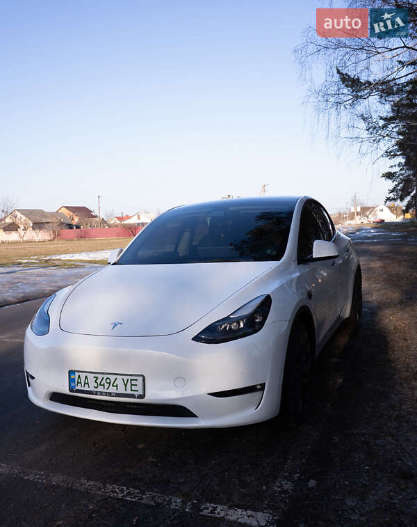 Позашляховик / Кросовер Tesla Model Y 2021 в Києві