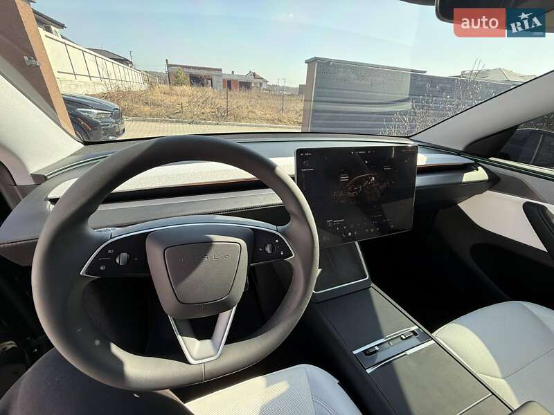 Позашляховик / Кросовер Tesla Model Y 2025 в Хмельницькому