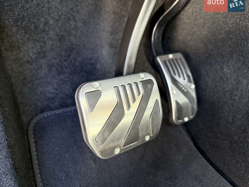 Позашляховик / Кросовер Tesla Model Y 2025 в Хмельницькому