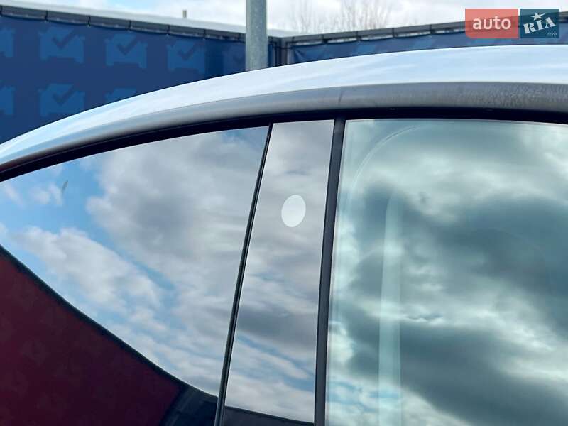 Внедорожник / Кроссовер Tesla Model Y 2023 в Киеве