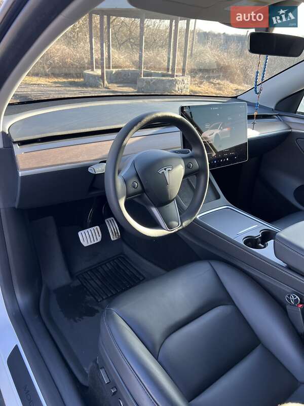 Позашляховик / Кросовер Tesla Model Y 2024 в Полтаві