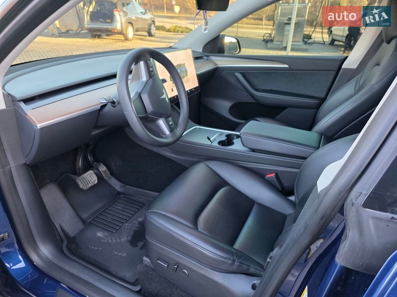 Внедорожник / Кроссовер Tesla Model Y 2023 в Полтаве