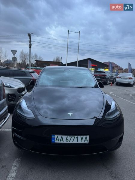 Позашляховик / Кросовер Tesla Model Y 2021 в Києві