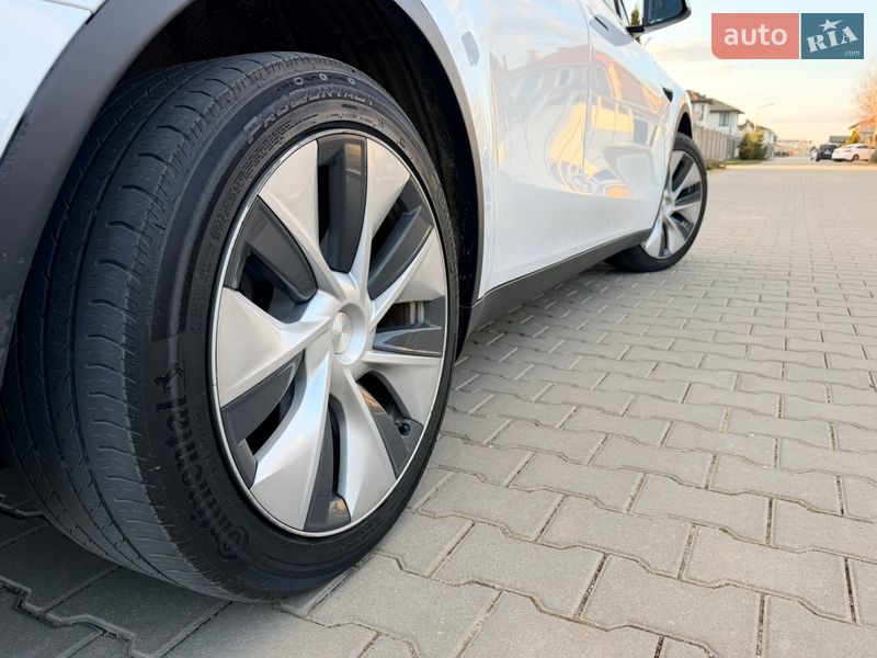 Внедорожник / Кроссовер Tesla Model Y 2022 в Одессе