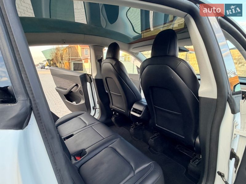 Внедорожник / Кроссовер Tesla Model Y 2022 в Одессе