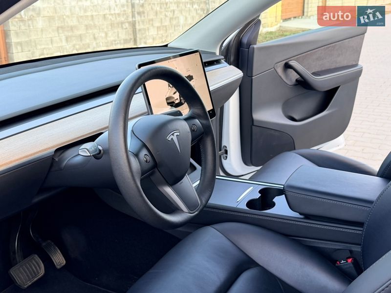 Внедорожник / Кроссовер Tesla Model Y 2022 в Одессе