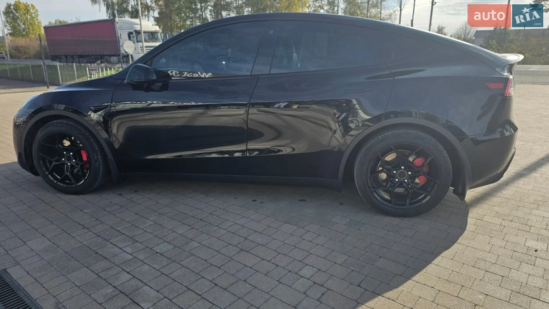 2022 Tesla Model Y - мініатюра 2