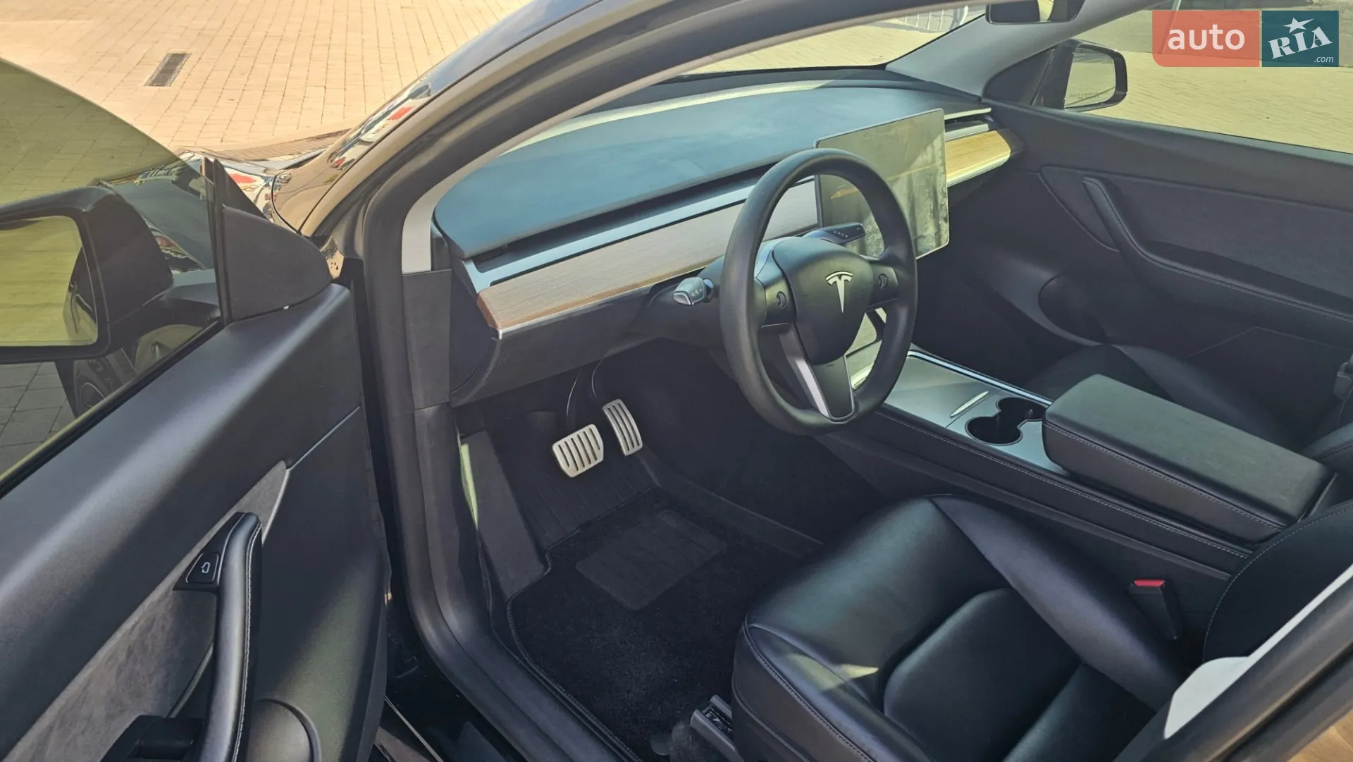 2022 Tesla Model Y - мініатюра 5