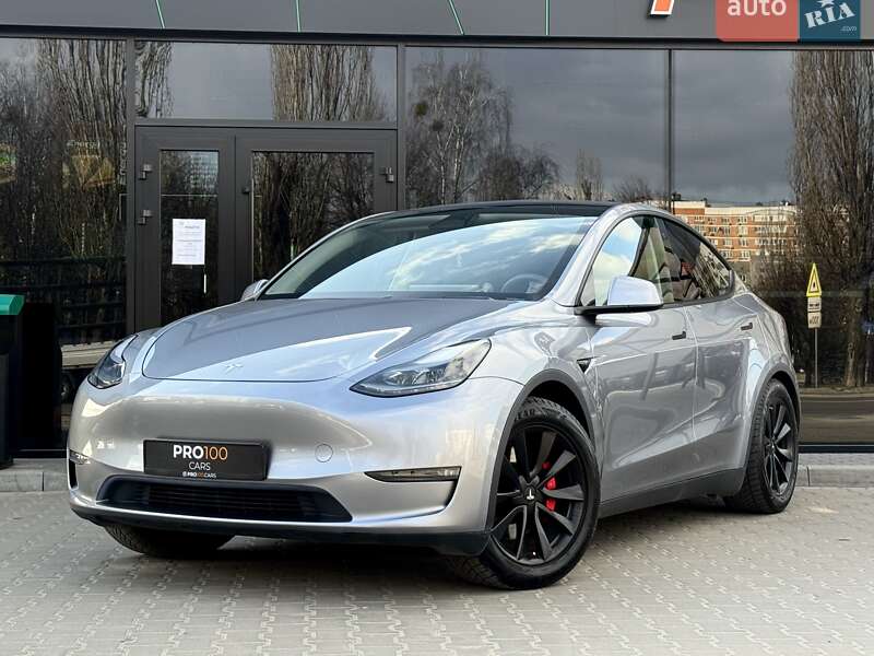 Внедорожник / Кроссовер Tesla Model Y 2023 в Киеве