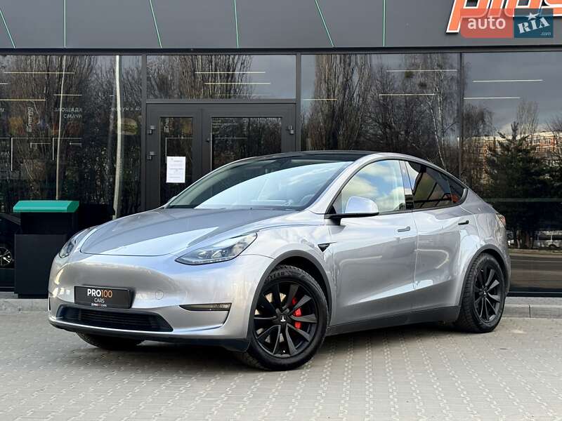 Внедорожник / Кроссовер Tesla Model Y 2023 в Киеве