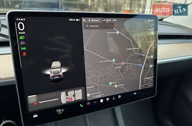 Внедорожник / Кроссовер Tesla Model Y 2023 в Киеве