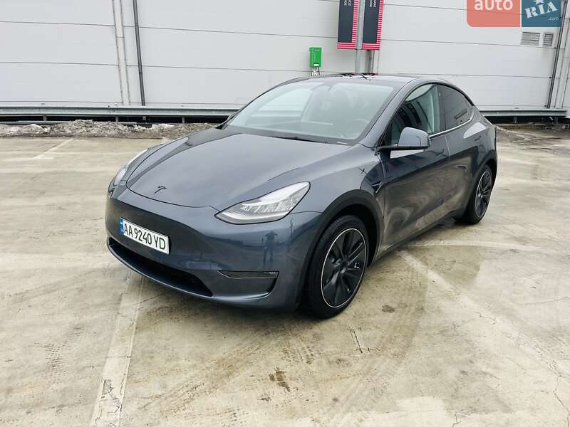 Tesla Model Y 2022