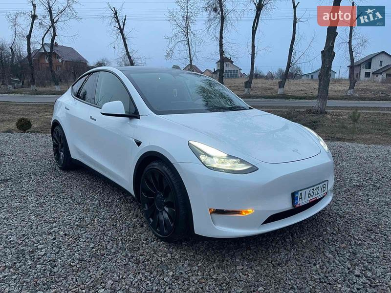 Tesla Model Y 2022