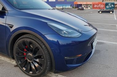 Внедорожник / Кроссовер Tesla Model Y 2021 в Львове