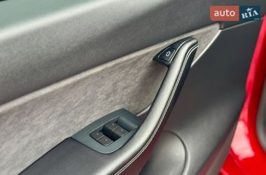Внедорожник / Кроссовер Tesla Model Y 2021 в Кременчуге