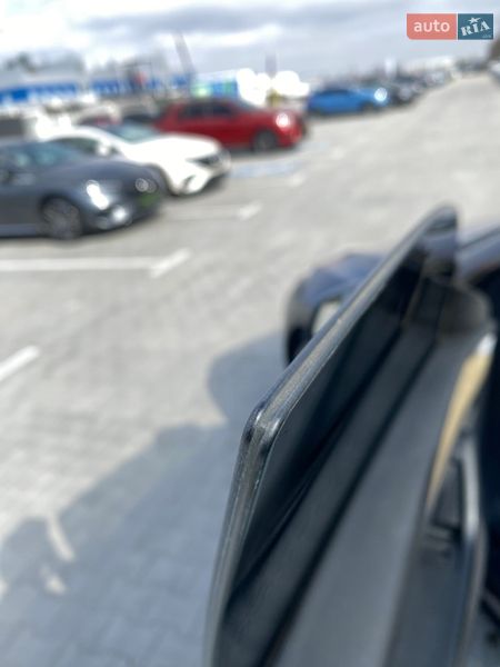 Внедорожник / Кроссовер Tesla Model Y 2023 в Киеве